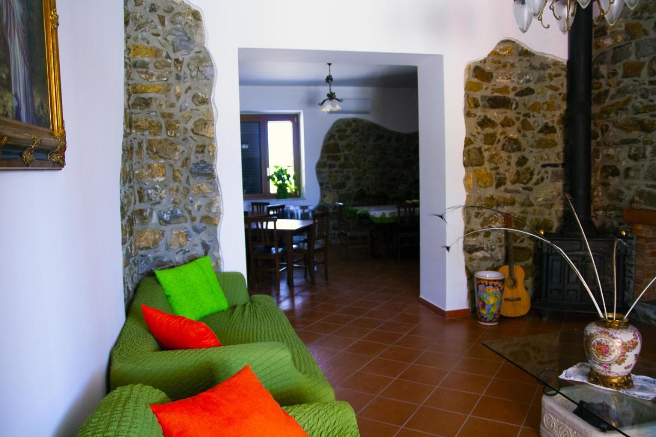 La Casa Sulla Collina Bed & Breakfast Altavilla Silentina Екстериор снимка