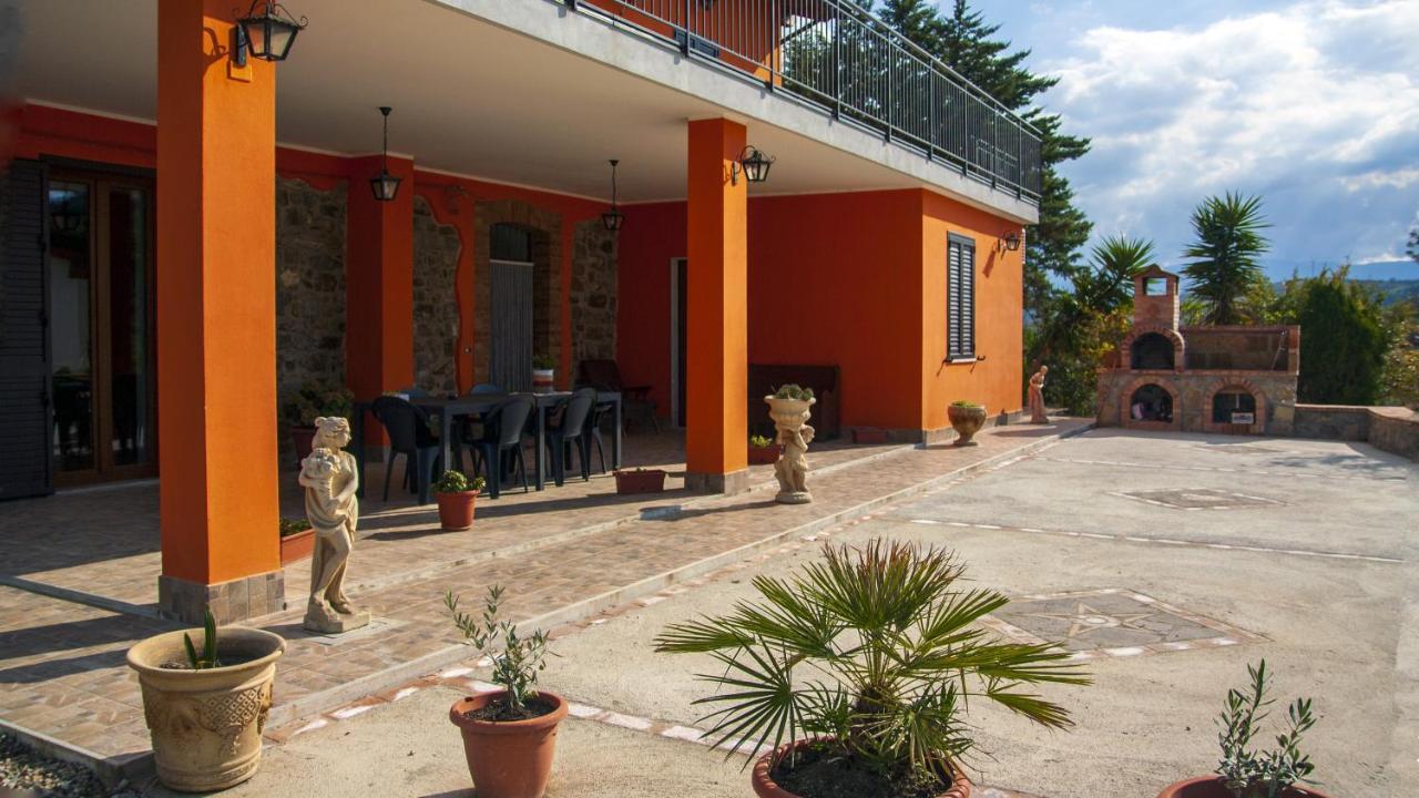 La Casa Sulla Collina Bed & Breakfast Altavilla Silentina Екстериор снимка