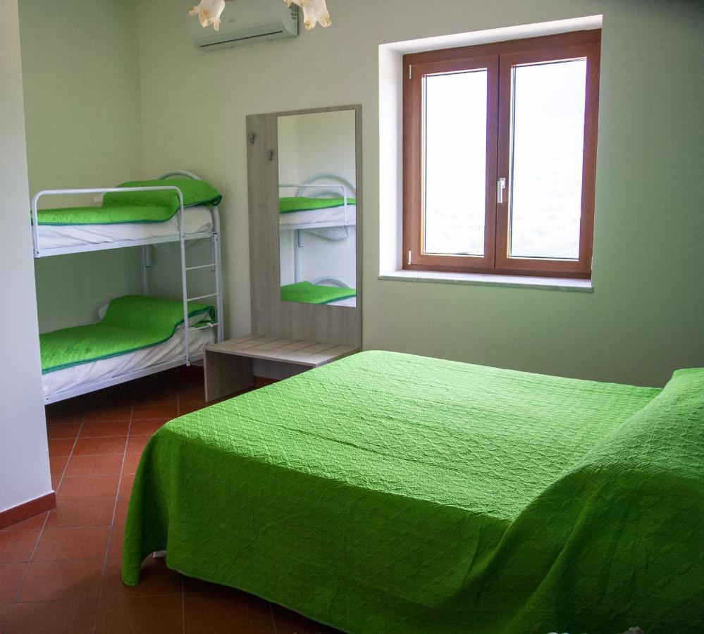 La Casa Sulla Collina Bed & Breakfast Altavilla Silentina Екстериор снимка