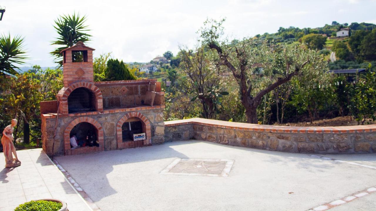 La Casa Sulla Collina Bed & Breakfast Altavilla Silentina Екстериор снимка